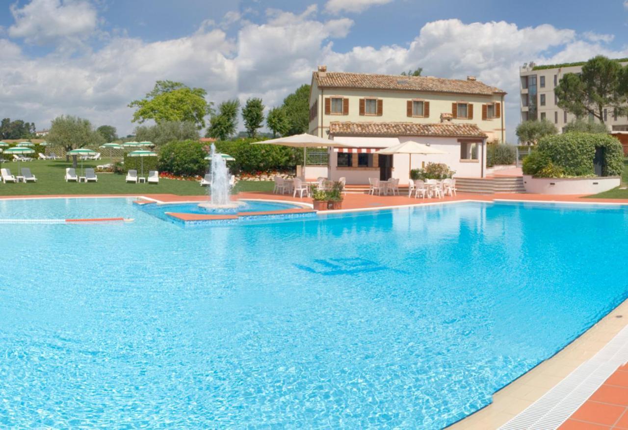 Hotel Federico II Jesi Exteriör bild